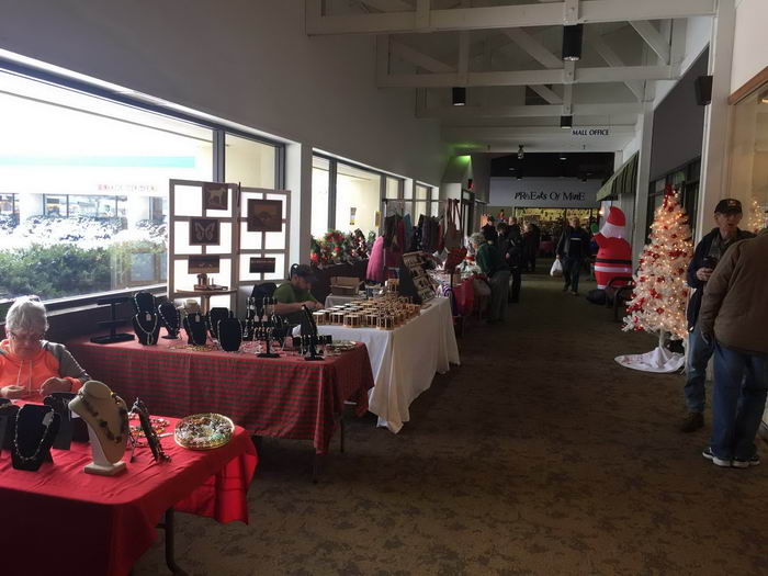 Midtown Mall - Foursquare Photos (newer photo)